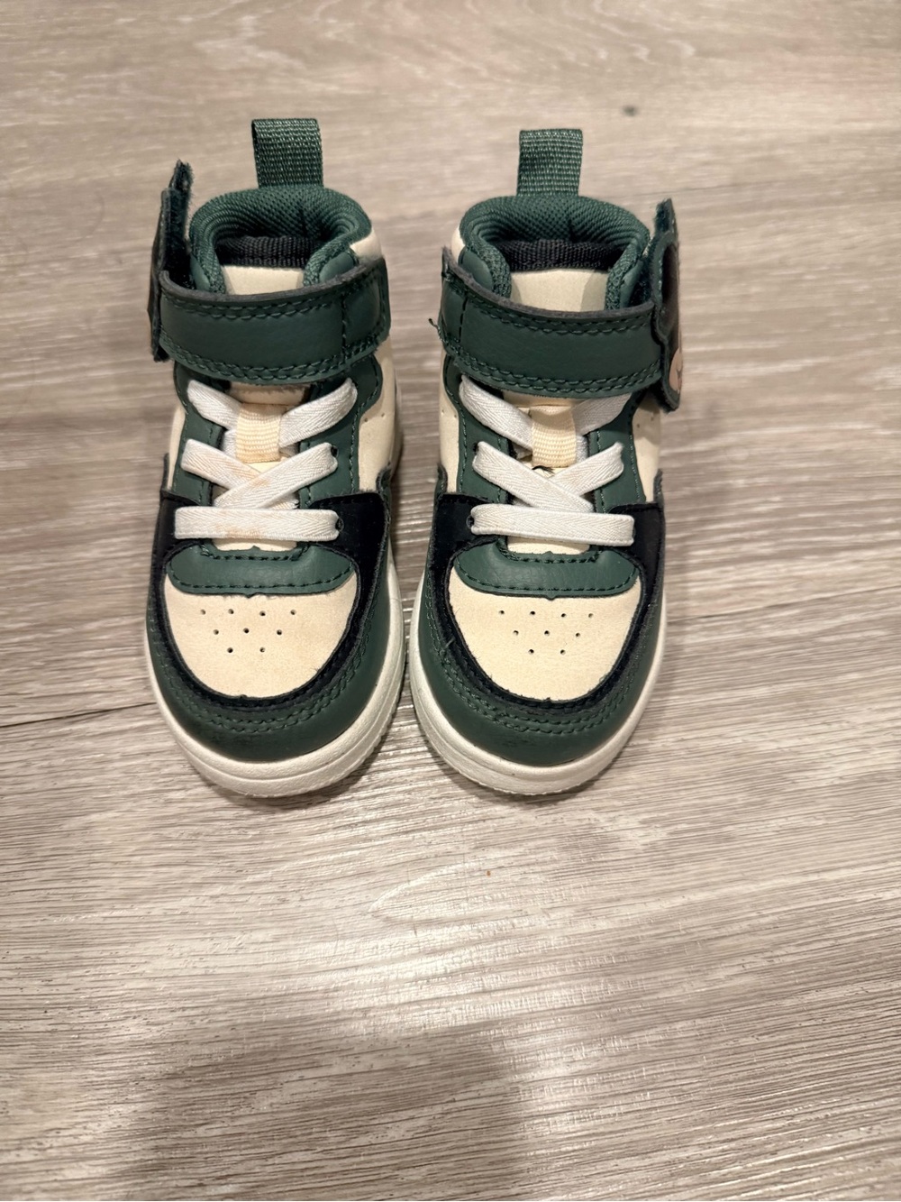 H&M Kids High-Top Sneakers in Cream, Dark Green & Black